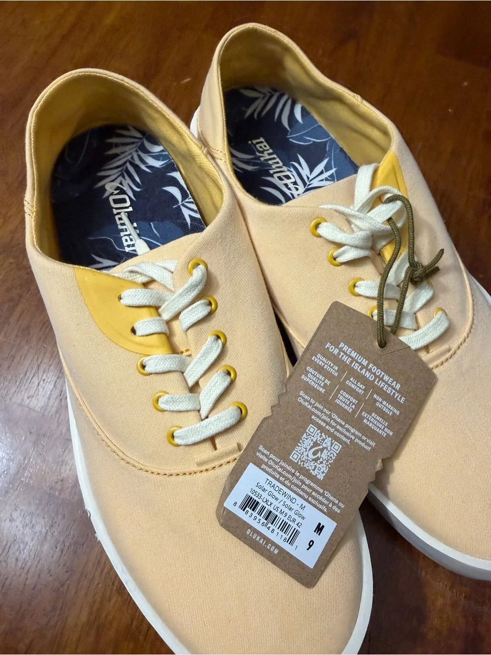 Brand New OluKai Hawaii Men's Tradewind Size 9 Medium Shoes MSRP $110